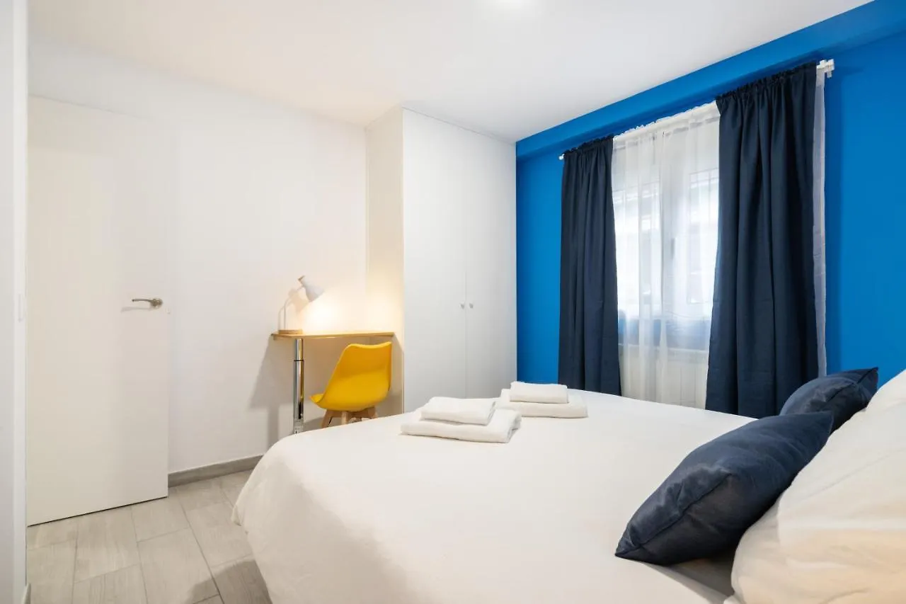 Alcala Quintana - 3 Bedrooms Madrid 0*,