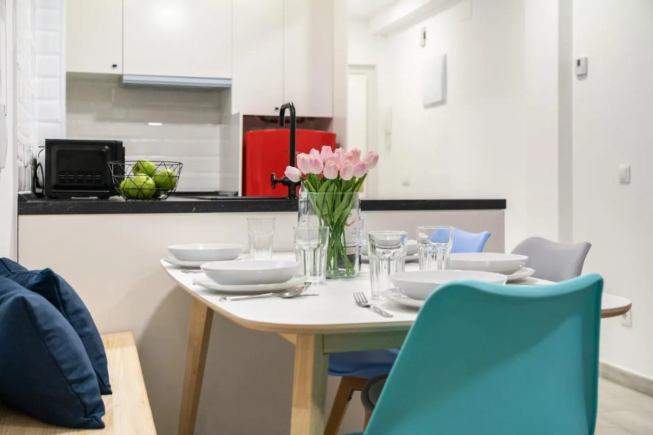 Alcala Quintana - 3 Bedrooms Madrid 0*,